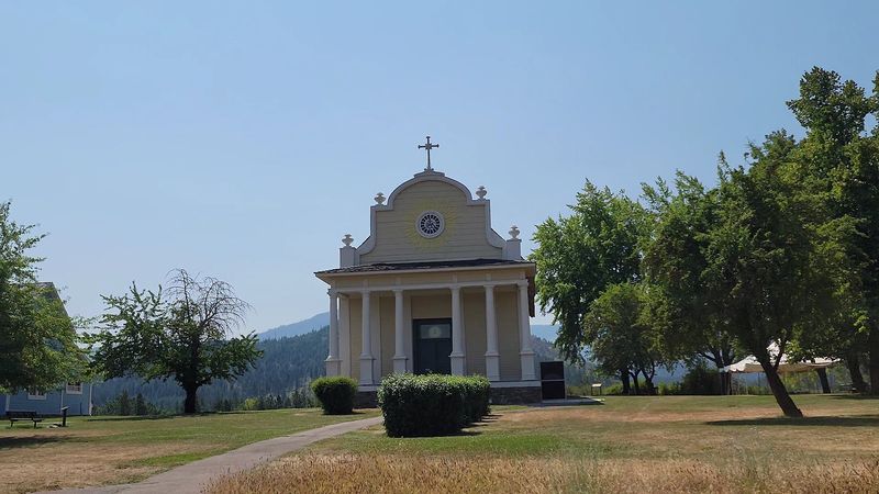 This 1850s Mission Church In Idaho Is The State's Oldest Standing Building - Decor Hint Planning Your Stop In Cataldo
