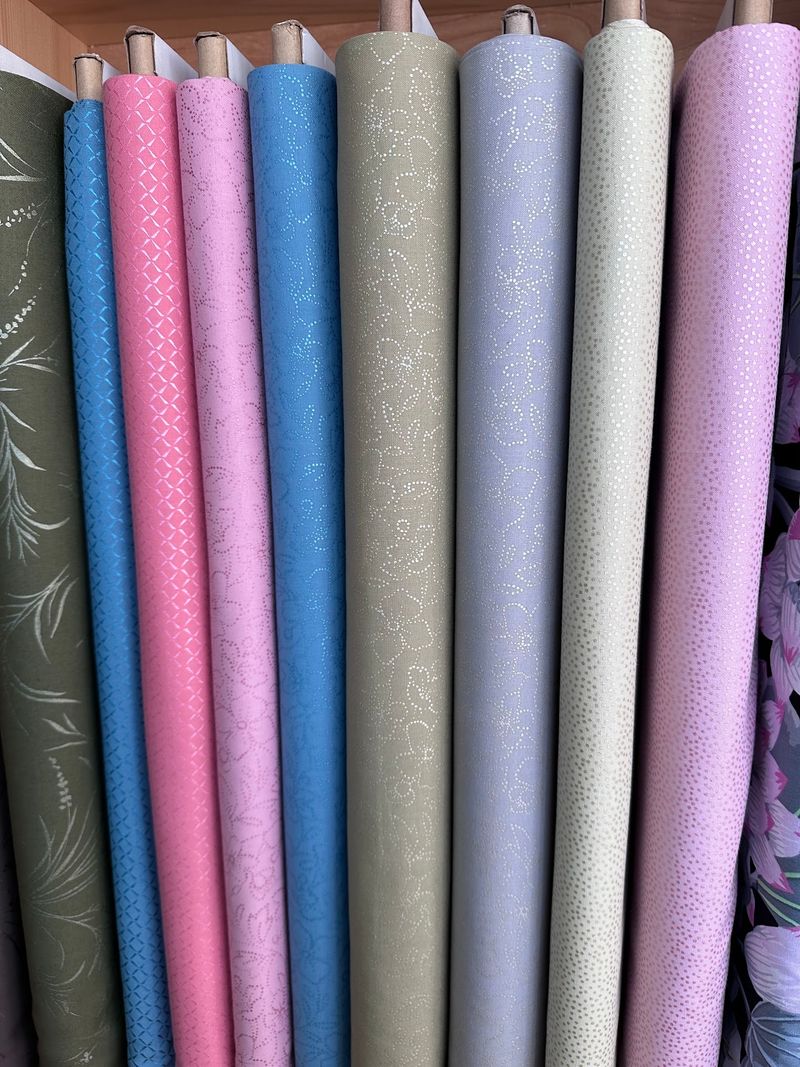 8 Idaho Quilt Shops Where Bolts Of Fabric Line Every Wall - Decor Hint Selkirk Quilts In Ponderay