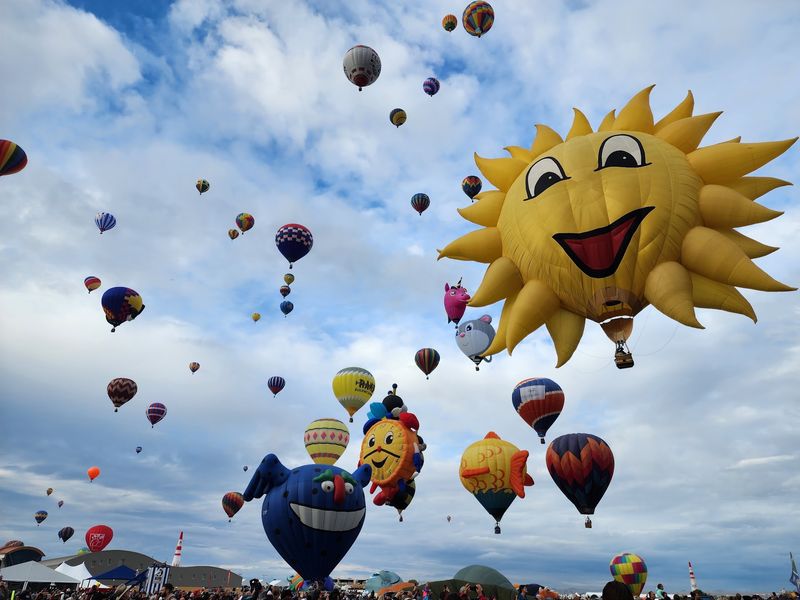 This New Mexico Festival Turns Sunrise Into A Sky Full Of Color Every October - Decor Hint Smart Planning Beats Long Lines