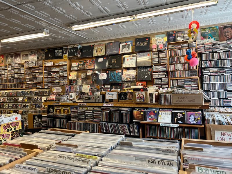 Disc & Dat, Bethel