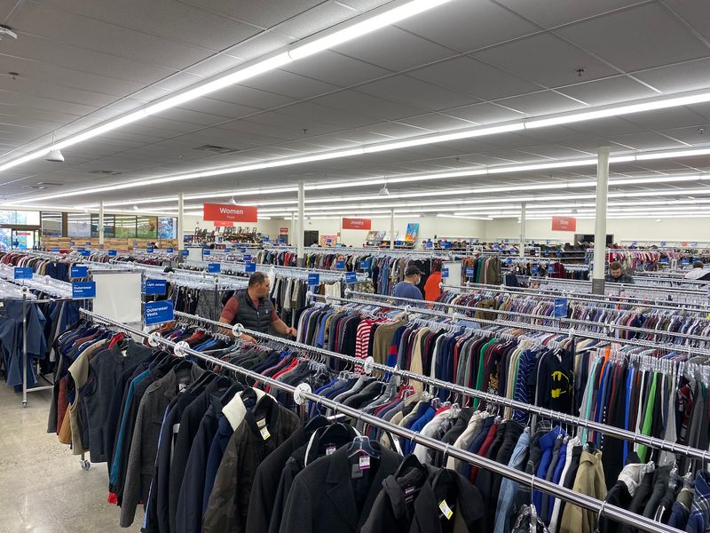These 11 Enormous Bay Area, California Thrift Stores Are Easy To Get Lost In For Hours - Decor Hint Tice Valley Boulevard Hides A Walnut Creek Favorite
