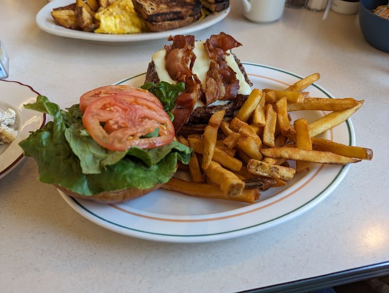 Longtime Traditions Keep Diners Coming Back