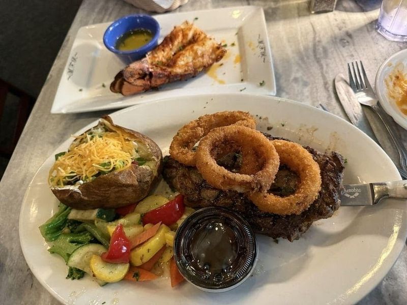 Operating Hours That Suit Evening Dining Plans