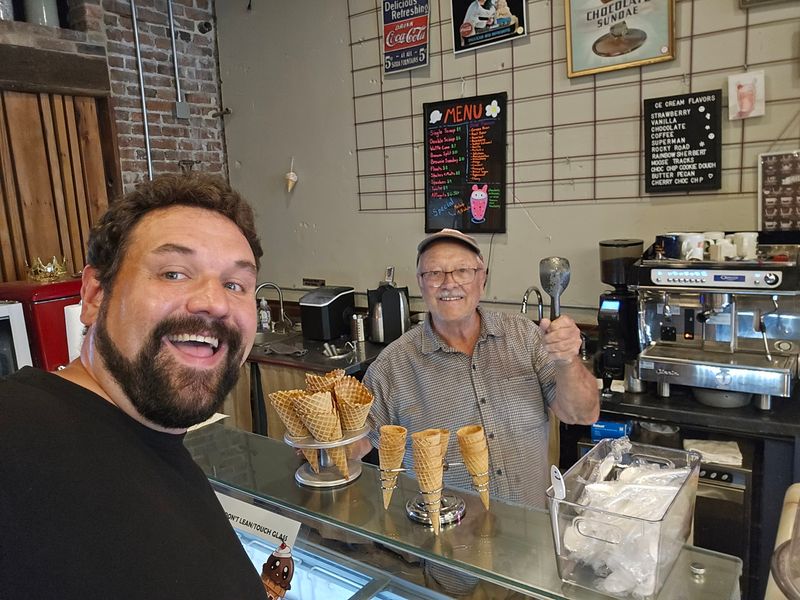 Hand-Spun Malts and Shakes, Made While You Watch