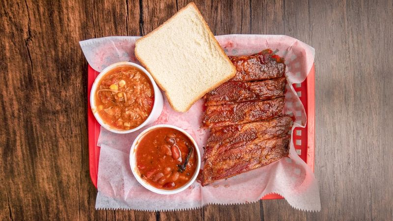 This Georgia Hole-In-The-Wall Bbq Spot Attracts Fans From Across The State - Decor Hint A BBQ Sauce That Defies Easy Categories
