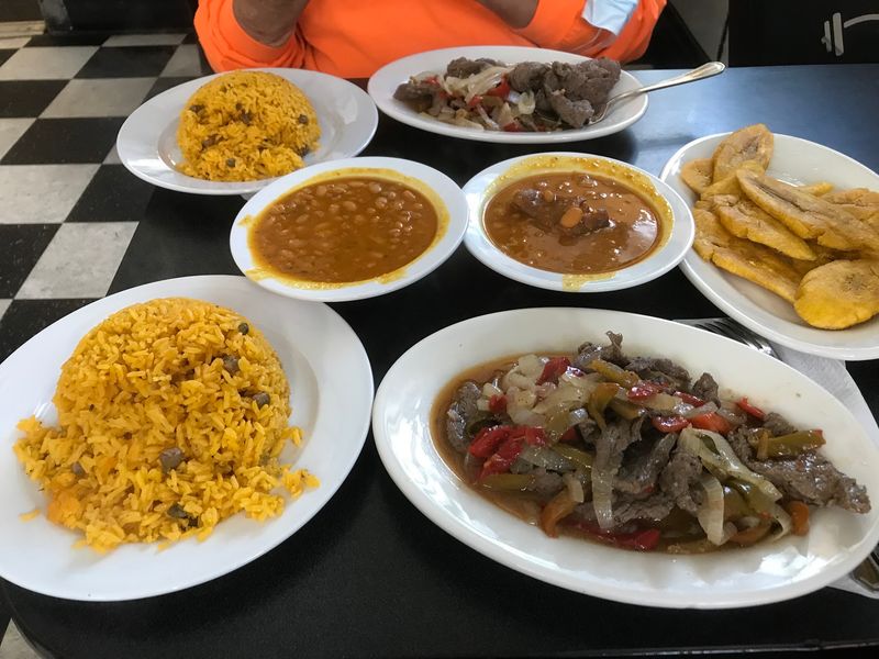 Familiar Island Flavors Keep Regulars Returning