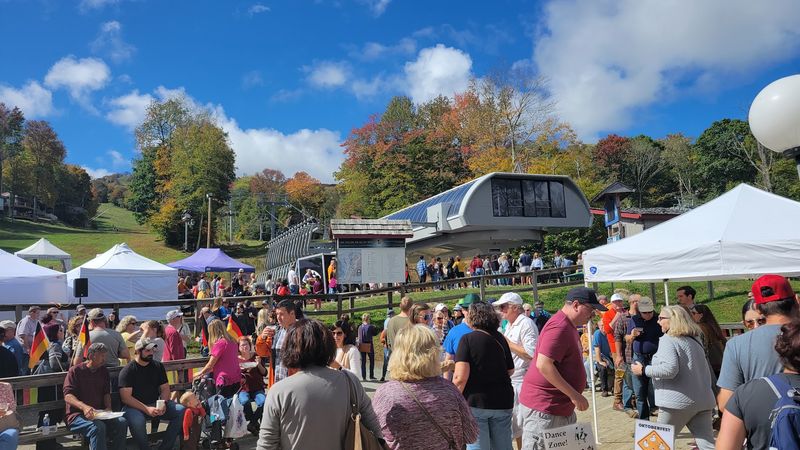 This North Carolina Mountain Festival Turns Oktoberfest Into A Full Weekend Of Fall Fun - Decor Hint Catch Live Bavarian Music That Keeps The Celebration Moving
