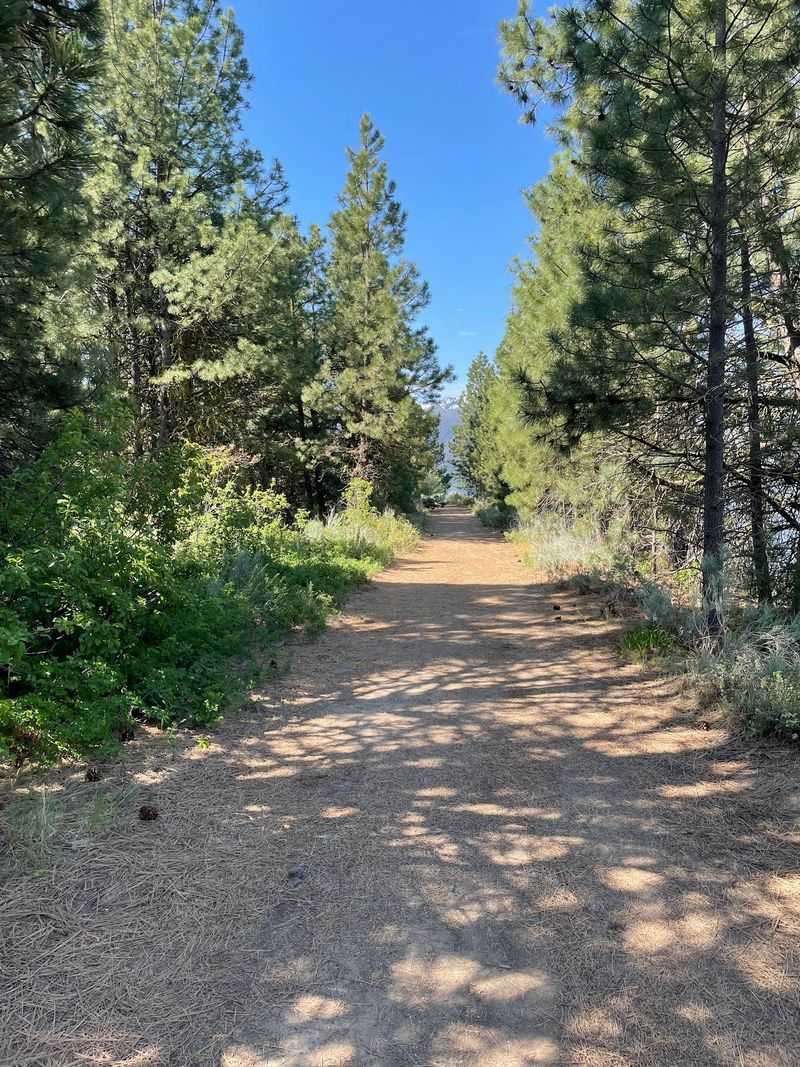 Crown Point Trail, Cascade
