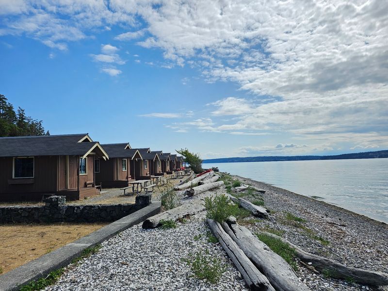10 Affordable Washington Day Trips That Feel Breathtaking For Under $60 - Decor Hint Cama Beach Historical State Park