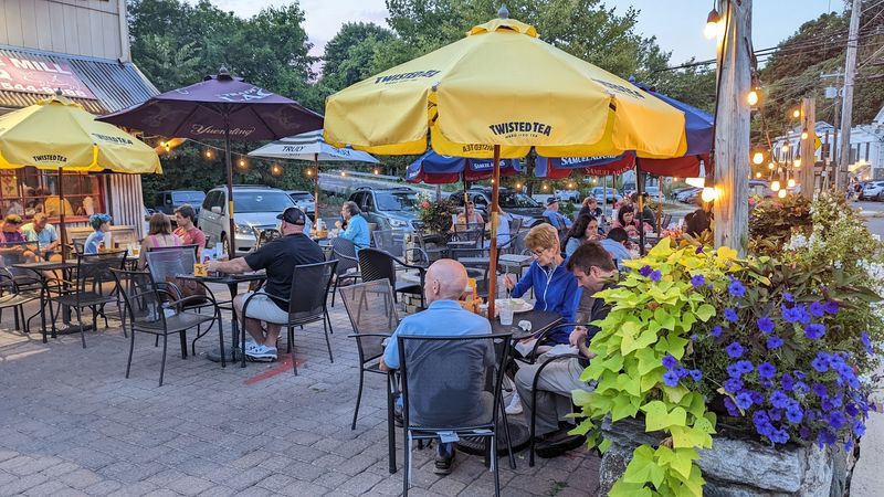 Wire Mill Saloon & Barbeque, Redding