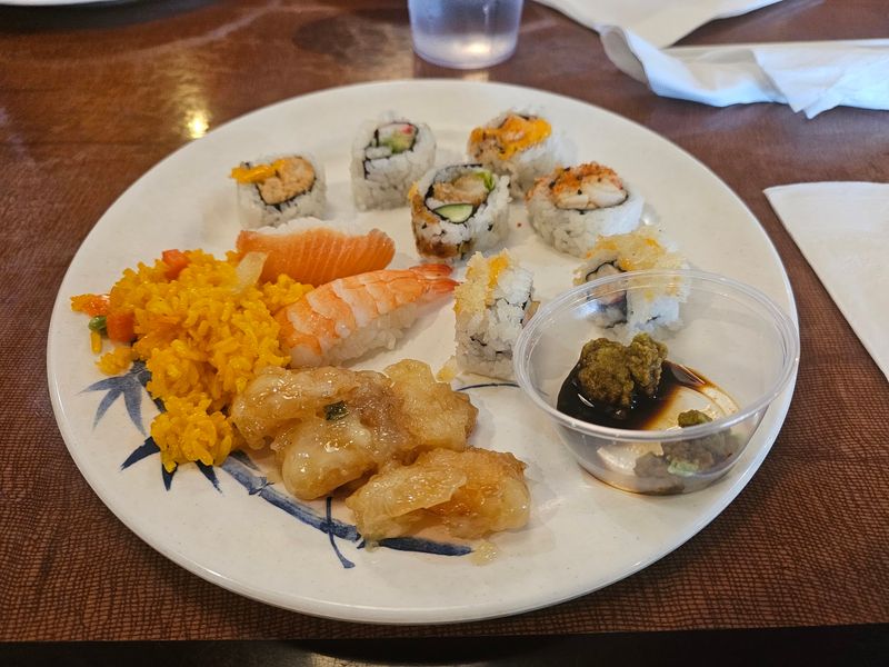Kumo Japanese Seafood Buffet, Cleveland