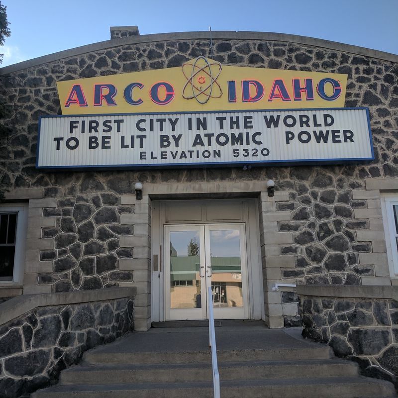 This Small-Town Idaho Sandwich Shop Serves Up Subs And Sweets With Old-Fashioned Charm - Decor Hint Root Hog, Atomic Light