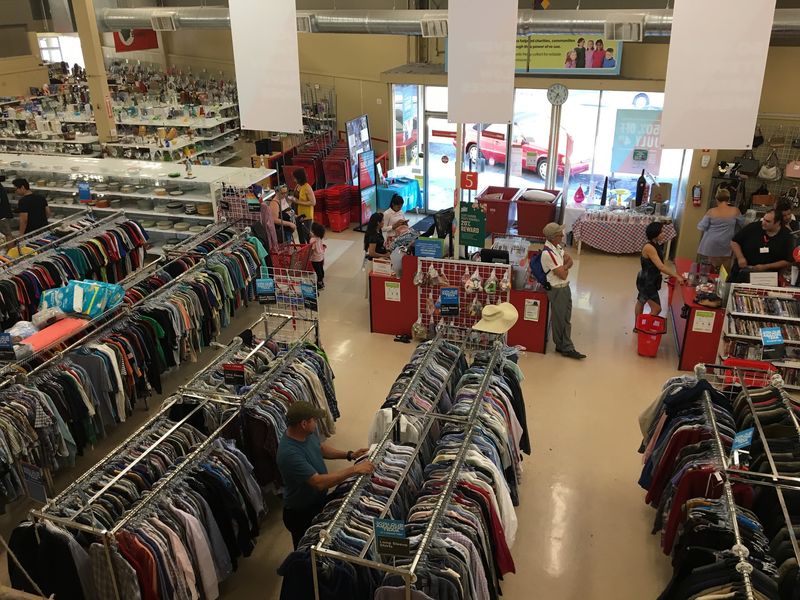 These 11 Enormous Bay Area, California Thrift Stores Are Easy To Get Lost In For Hours - Decor Hint Redwood City's Savers Rewards The Slow Browser