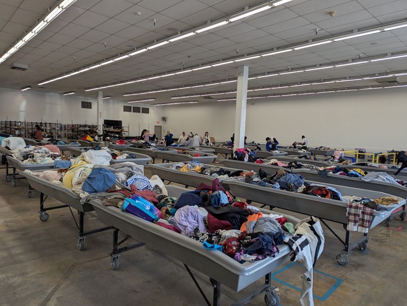 10 Massive Arizona Thrift Stores That Turn Bargain Hunting Into An All-Day Adventure - Decor Hint Goodwill Clearance Center, Chandler