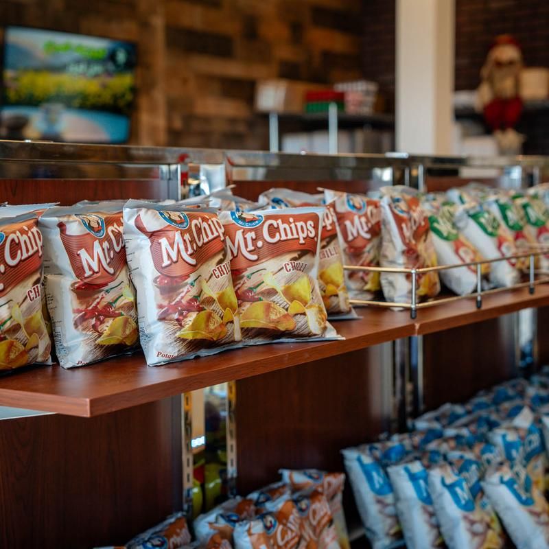 This Kentucky Bakery Warned It Could Close, Then Customers Gave It A Major Boost - Decor Hint Grocery Shelves That Turn One Trip Into Two