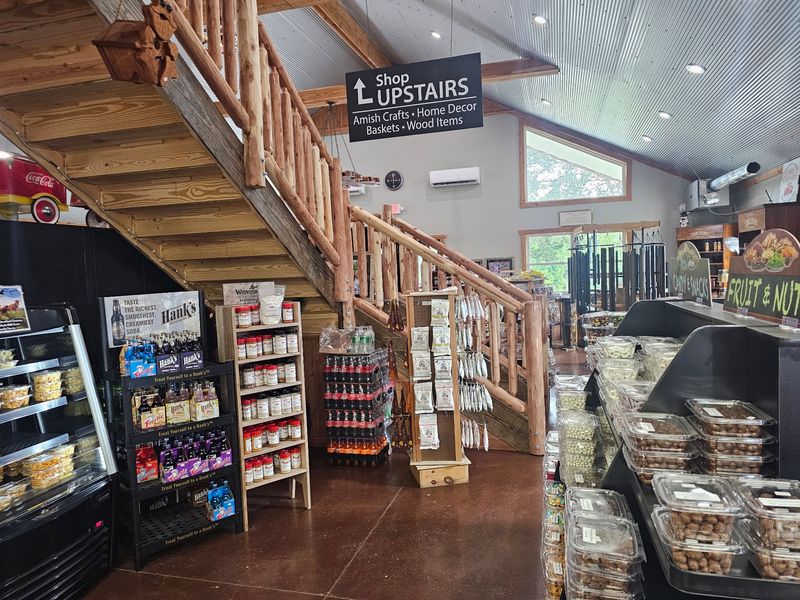 Farmwald's Dutch Bakery & Deli