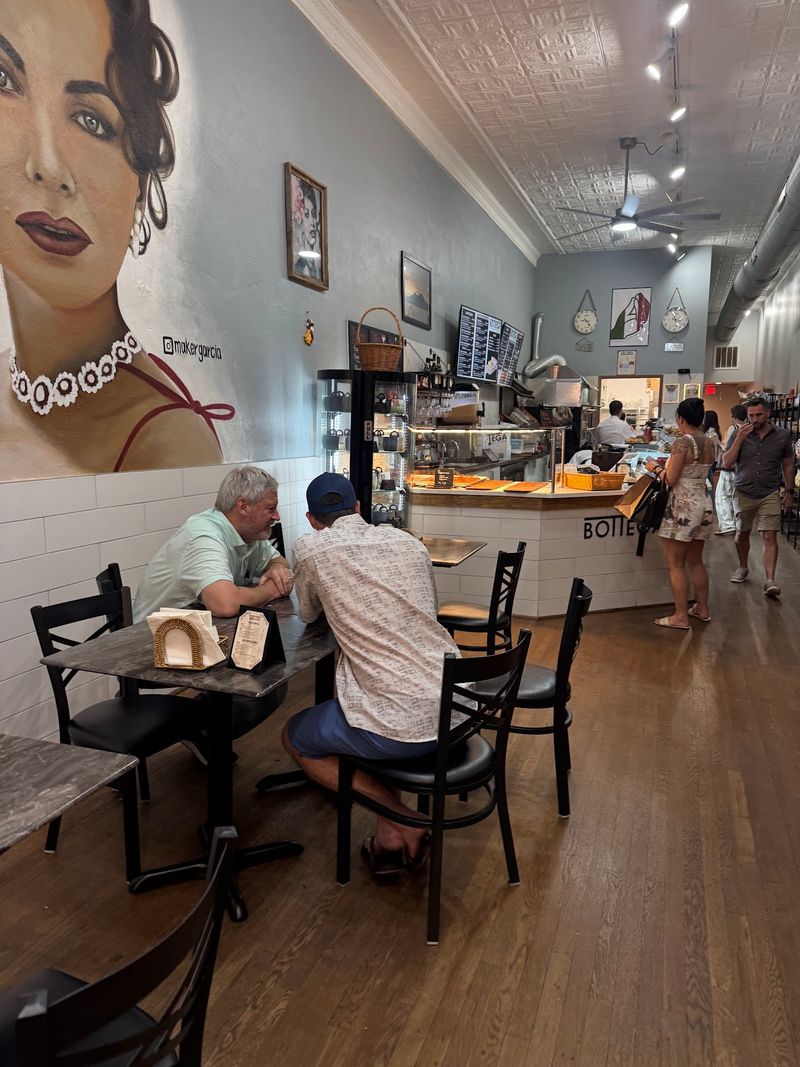 9 Surprisingly Affordable Italian Spots In Georgia You Need To Try - Decor Hint Bottega Italian Market
