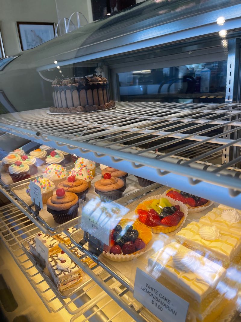 Bavarian Cream Cakes In Many Combinations