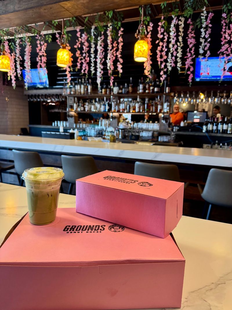 This Connecticut Donut Shop Makes Maple Bacon Donut Fans Can’t Stop Talking About - Decor Hint Coffee Makes The Obvious Partner