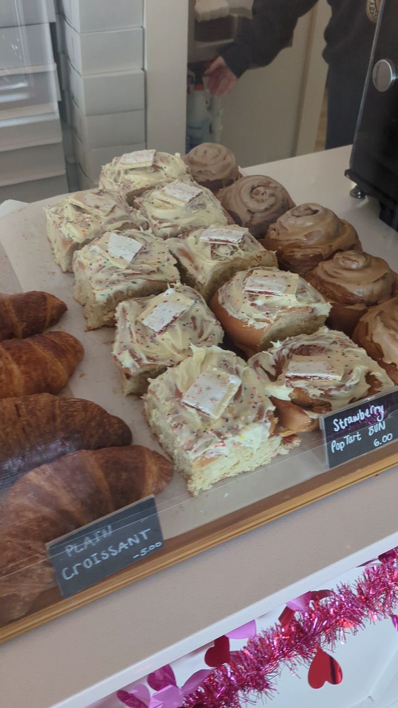 This Connecticut Bakery Is Only Open 3 Days A Week And Still Draws A Crowd - Decor Hint Small Batches Mean Favorites Can Disappear Quickly