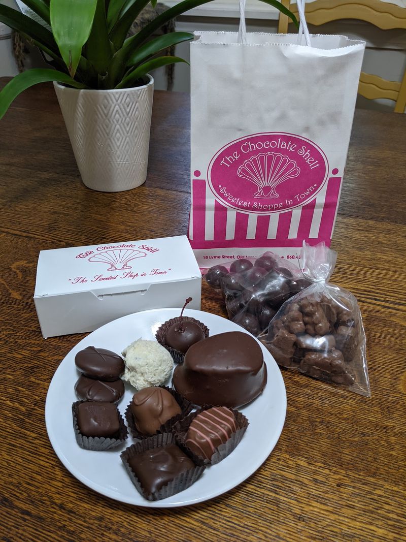 Gift Boxes Make Choosing Almost Impossible