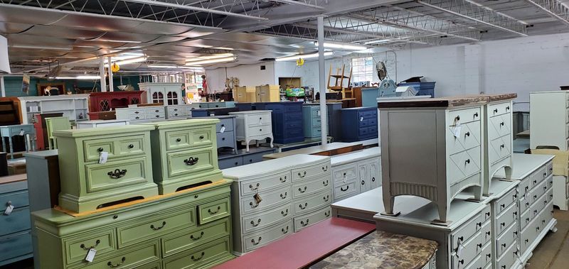 Seven Florida Thrift Stores Where Furniture Shoppers Find Affordable Furniture - Decor Hint C&D Second Chance, Sanford