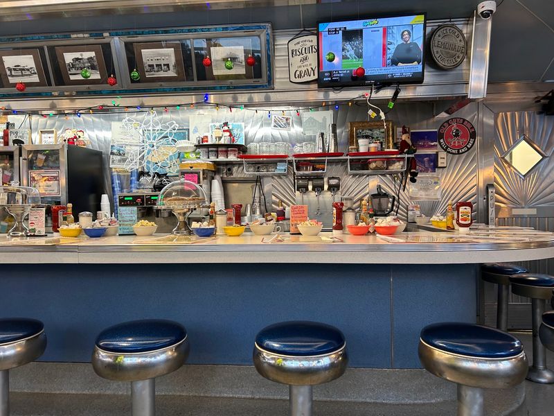 Main Street Diner, Plainville