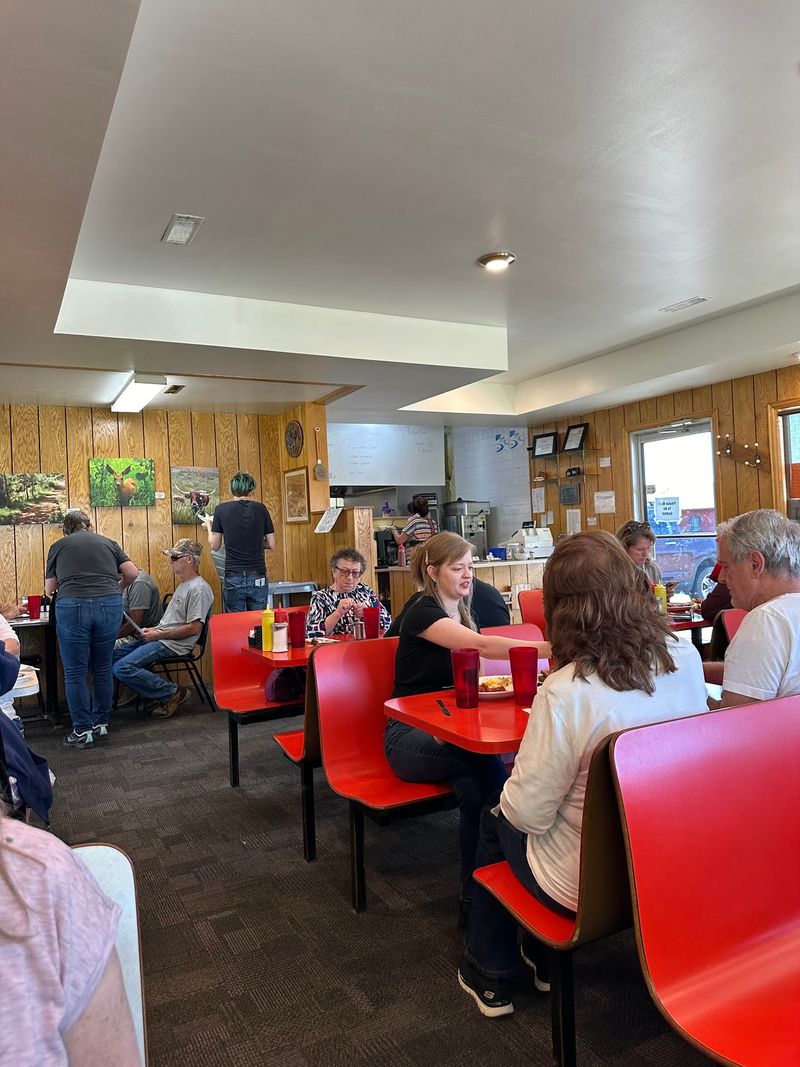 George's Drive Inn