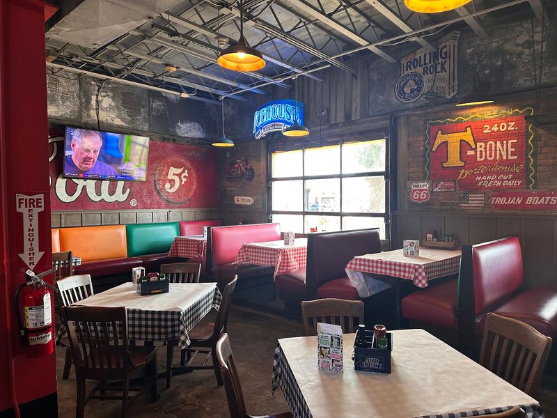 Garage Walls, Deep Booths, Room to Talk