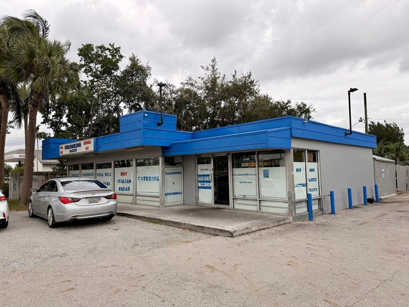 A Plain Storefront on Forest Hill Boulevard