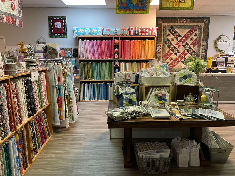10 Fabric Shops Across New Mexico Every Quilter Should Visit - Decor Hint Busy Bee Quilts
