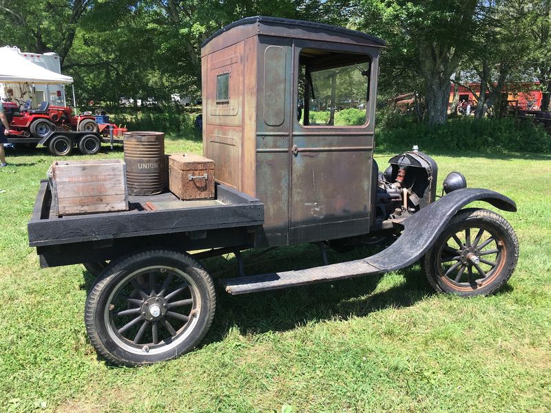 Hands-On Demonstrations Keep Mechanical History Alive