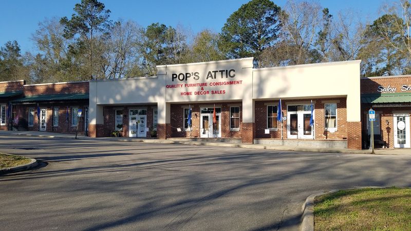 Seven Florida Thrift Stores Where Furniture Shoppers Find Affordable Furniture - Decor Hint Pop's Attic, Tallahassee