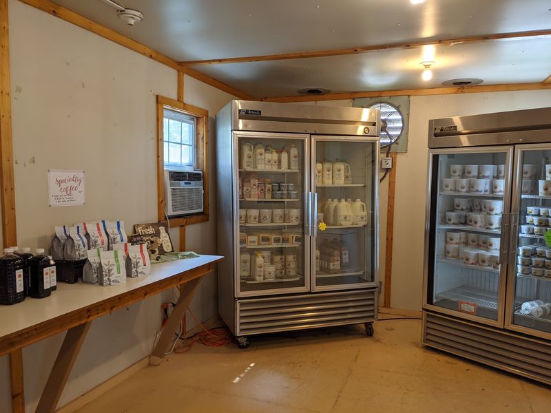 This Tiny Amish Creamery In North Carolina Is The Kind Of Place People Drive Out Of Their Way To Find - Decor Hint Browse Maple Syrup, Meats, And Market Finds Beyond The Dairy Case