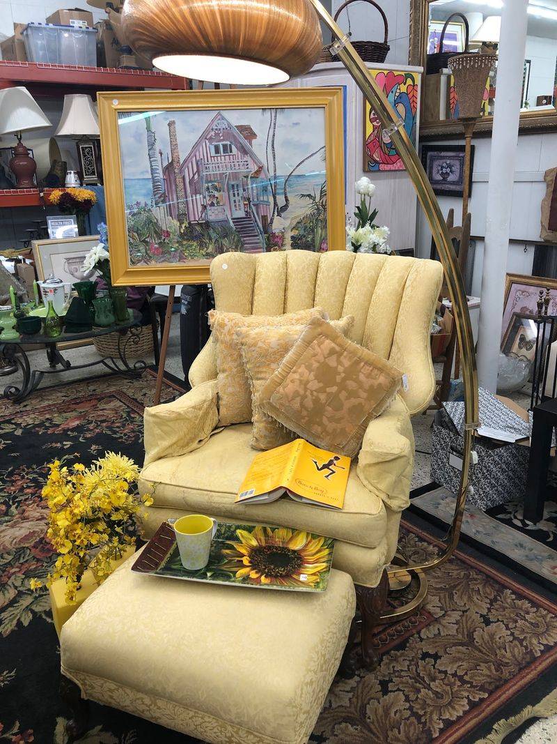 Seven Florida Thrift Stores Where Furniture Shoppers Find Affordable Furniture - Decor Hint Bargain Box Thrift Shop, Miami