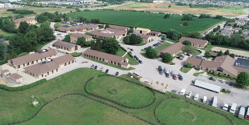 This Kentucky City Is Home To An Equine Hospital Where Two Of The World'S Four Veterinarian Farriers Work - Decor Hint Reproductive Science On A 200-Acre Scale