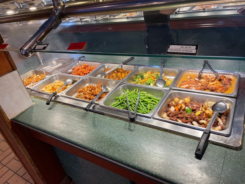 The Enormous Connecticut Buffet That Pairs Perfectly With A Fall Foliage Drive - Decor Hint American Classics Broaden The Selection