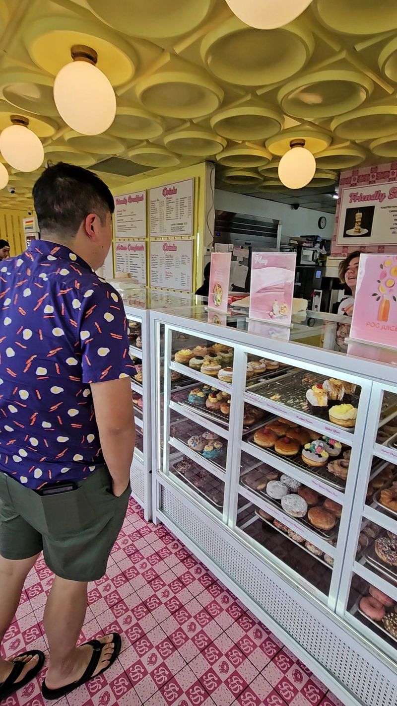Friendly Doughnuts, Orange