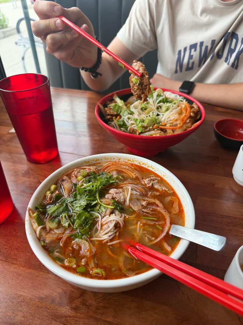 Pho Hong