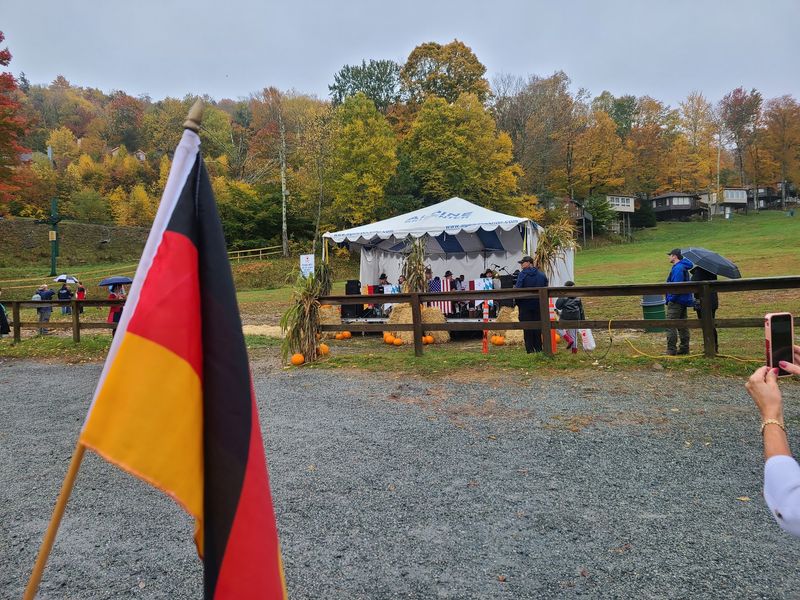This North Carolina Mountain Festival Turns Oktoberfest Into A Full Weekend Of Fall Fun - Decor Hint Know What To Expect Before The October 10 And 11 Weekend Begins