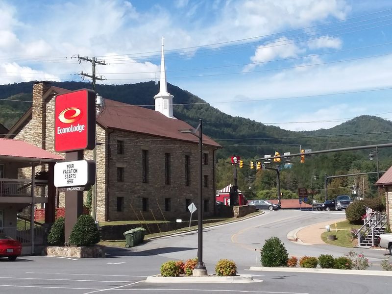 Slow Down In Cherokee Before Continuing Through The Mountains