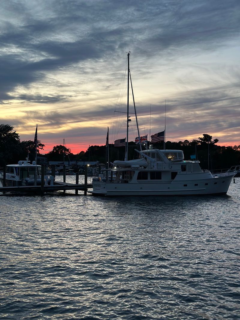 This Magical Maryland Town Looks Like It Belongs In A Fairy Tale - Decor Hint Paddling Creeks And Sailing Charters