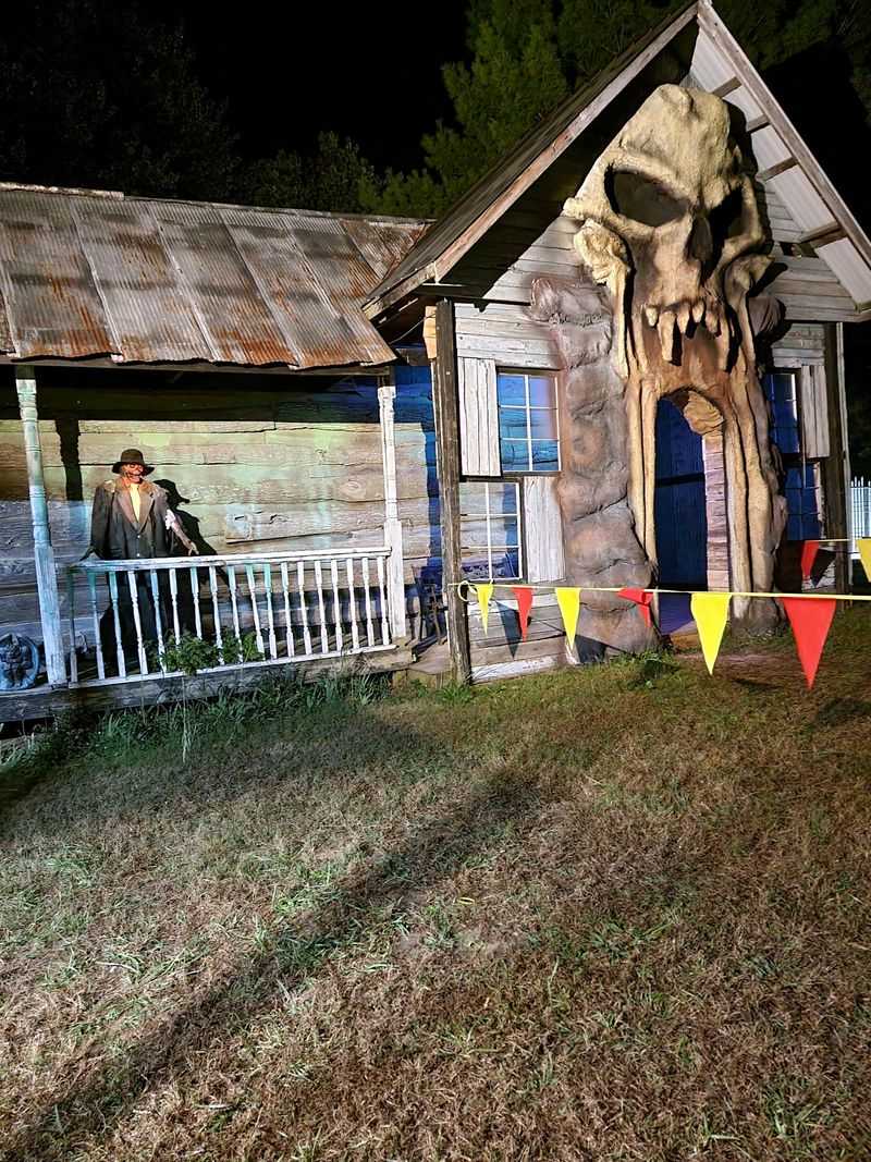 Skeleton's Lair Scream Park