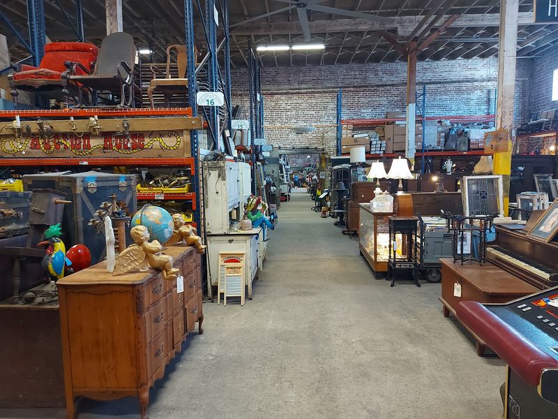 7 Salvage Yards Across Florida Sell Salvaged Building Materials From Torn-Down Houses - Decor Hint Eco Relics, Jacksonville's Reclaimed Emporium