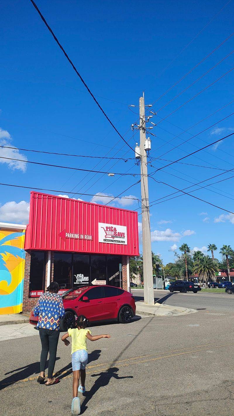 Pic & Save Bargain Outlet, Jacksonville, FL