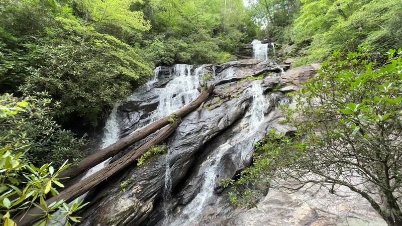 This Georgia Waterfall Hike Winds Through A Shaded Forest To Multiple Cascades - Decor Hint Ammons Falls And Its Sliding Forty Foot Ribbon