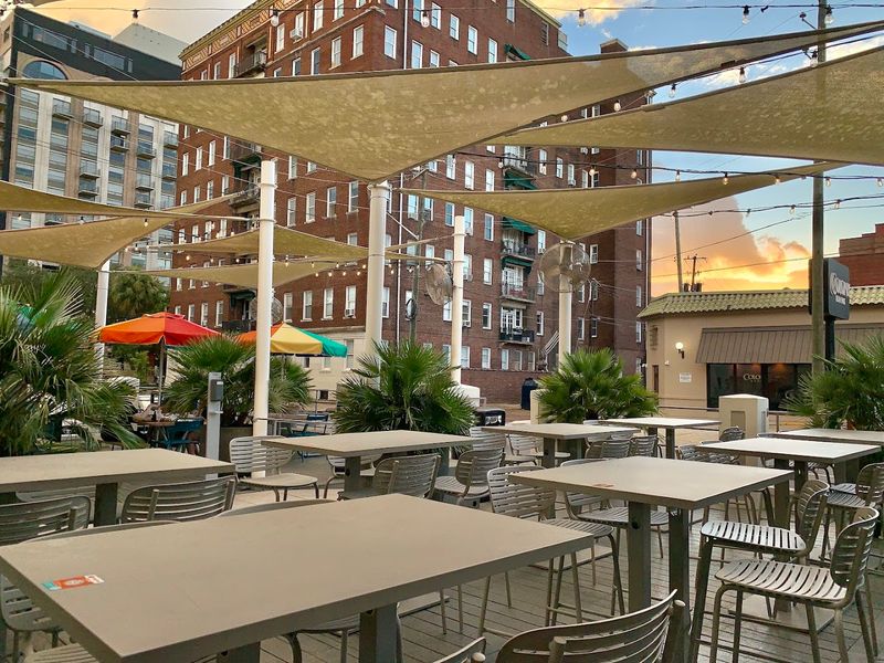 Zunzi's - Savannah