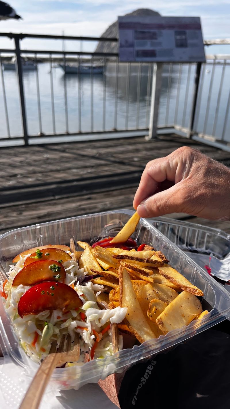 This Little California Seafood Spot Serves Warm Buttered Lobster Rolls Worth The Drive - Decor Hint The Maine Roll Gives You A Chilled Alternative