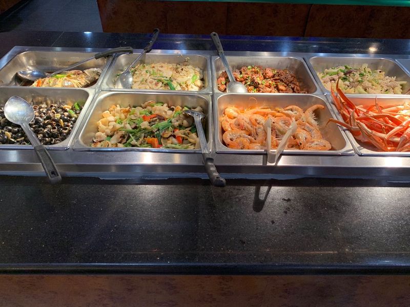 Fresh Refills Keep The Buffet Moving