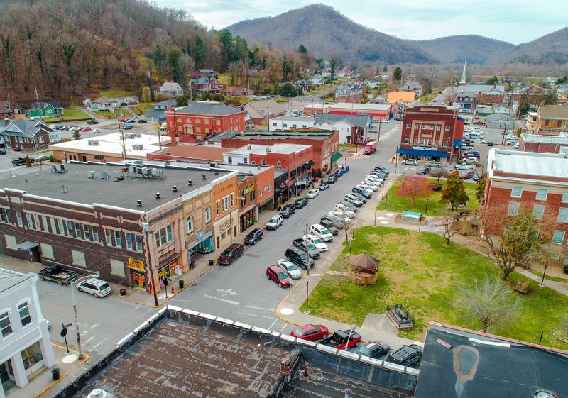 Few People Know About The Lost Treasure Hidden In This Kentucky River - Decor Hint A Union Paymaster In A Very Tight Spot
